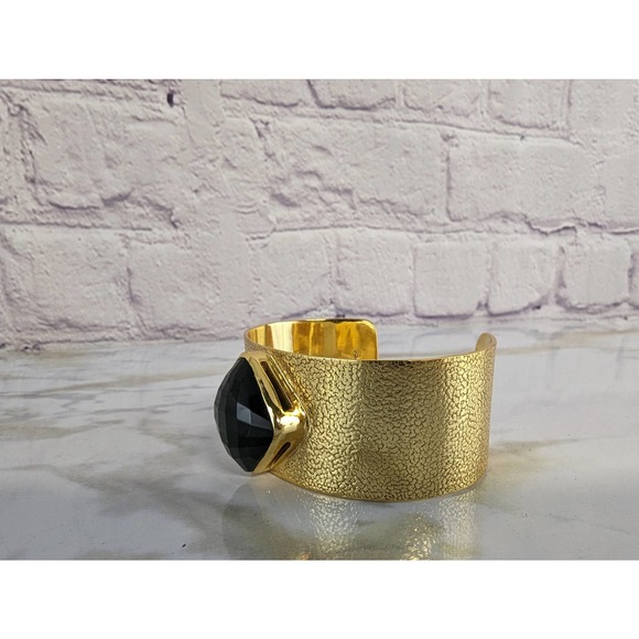 Julie Voss Large Stone Medallion Gold Tone Cuff Bracelet - Picture 4 of 6